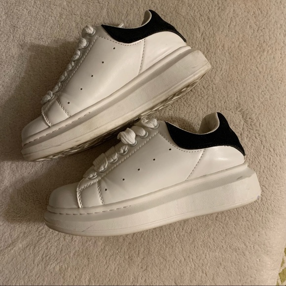 Alexander McQueen calf leather oversized running shoes - Picture 10 of 16